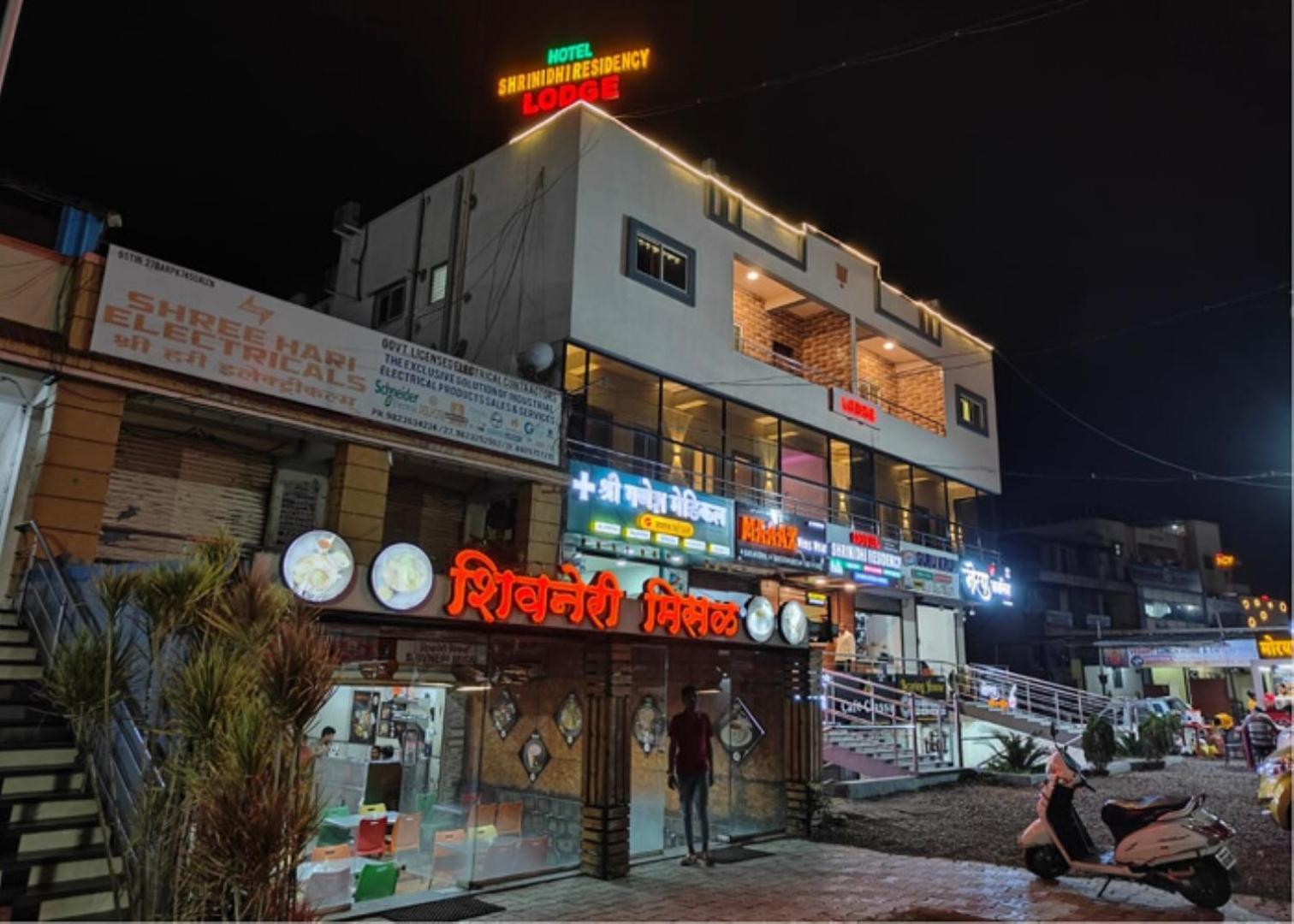 Shrinidhi Residency Pune Hotel ภายนอก รูปภาพ
